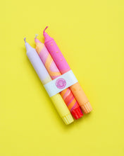 Lataa kuva Galleria-katseluun, Kruunukynttilät – Kesän Värikkäät (3 kpl)