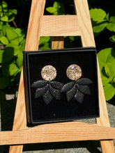 Lataa kuva Galleria-katseluun, Petite - Sara Glitter (13.)