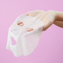 Lataa kuva Galleria-katseluun, Glow Game: Strong Brightening Sheet Mask – Kirkastava Kangasnaamio Hehkua Kaipaavalle Iholle