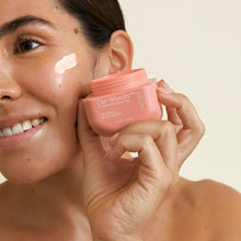 Lataa kuva Galleria-katseluun, Superfood Skincare Oat Wonder® Calming Moisturizer 50ml