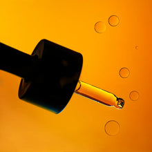 Lataa kuva Galleria-katseluun, Wild Fruit Antioksidanttirikas Öljyseerumi – Heleyttä ja Elinvoimaa Kasvoille