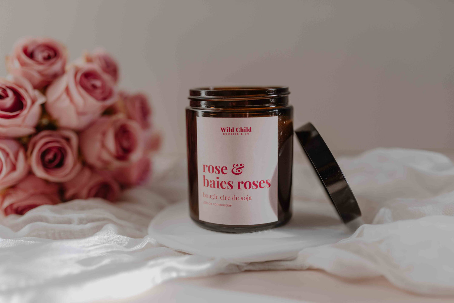 Rose & Pink Berries – Romantic Wood Wick Scented Candle