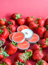 Lataa kuva Galleria-katseluun, Soijavahakynttilä – Strawberry
