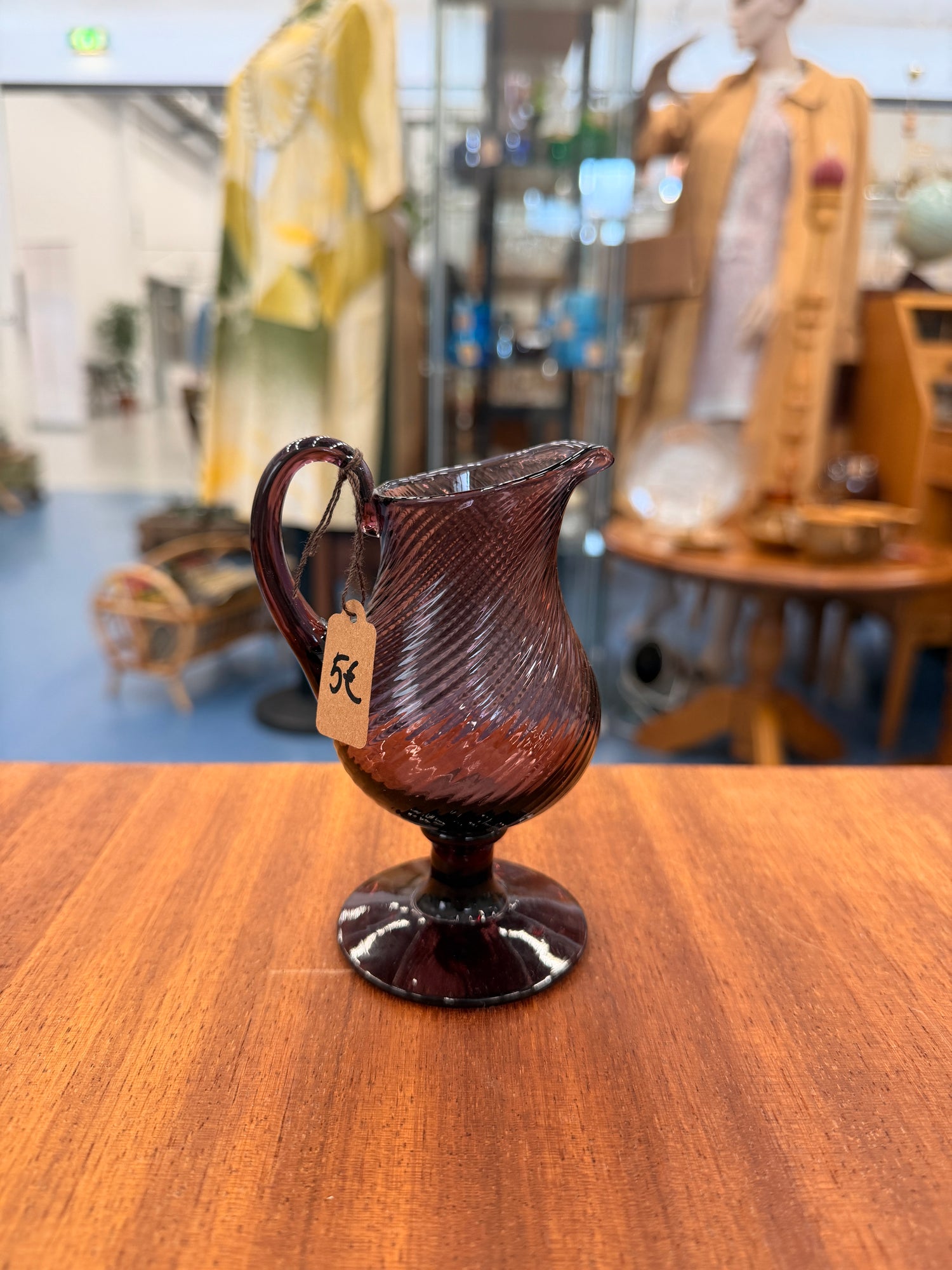 Glass creamer