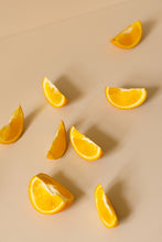 Lataa kuva Galleria-katseluun, Dear Waste - Appelsiini-Bergamotti Käsisaippua
